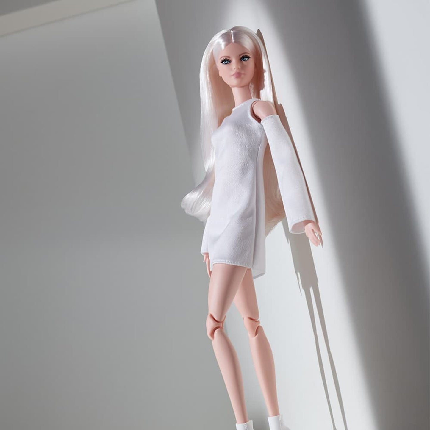 Barbie Looks Doll (Tall. Blonde)