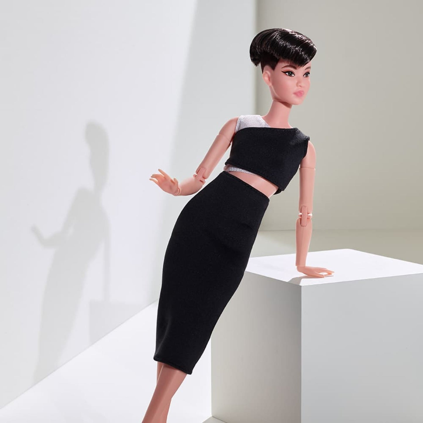 Barbie Looks Doll (Petite. Brunette Pixie Cut)