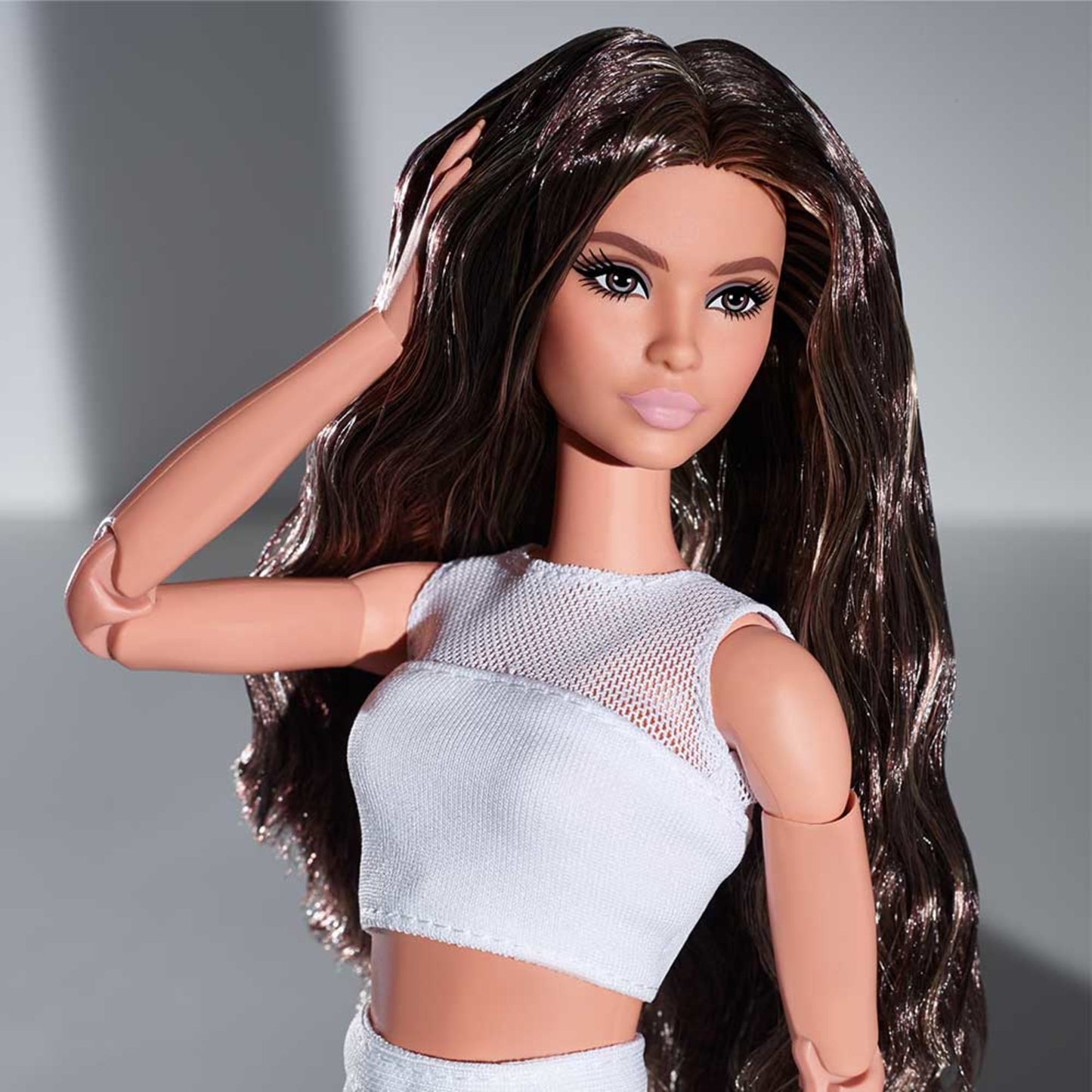 Barbie Looks Doll (Original. Brunette Wavy Hair)